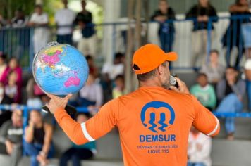 Palestras educativas conscientizam jovens sobre limpeza e reciclagem em Muriaé