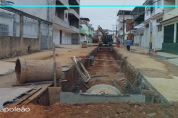 Obras de drenagem pluvial são iniciadas no bairro Napoleão